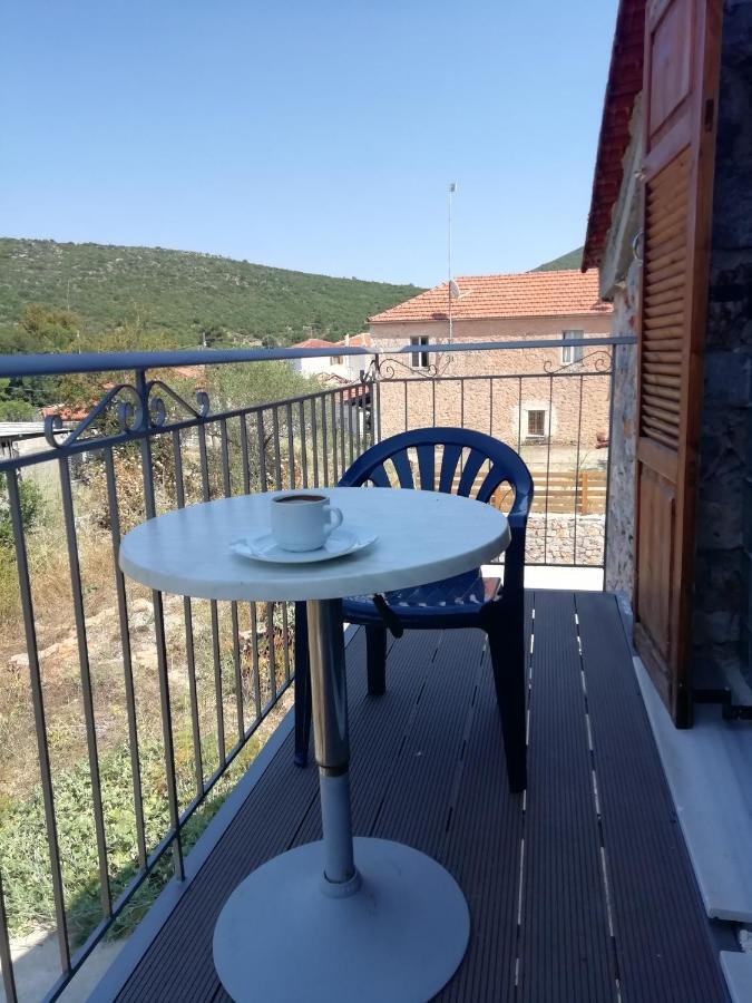 Tsitalia Cottage House เลโอนีดีออน ภายนอก รูปภาพ
