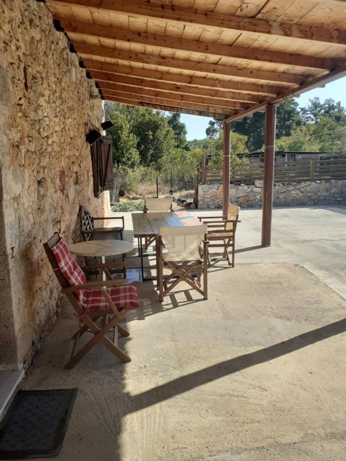 Tsitalia Cottage House เลโอนีดีออน ภายนอก รูปภาพ